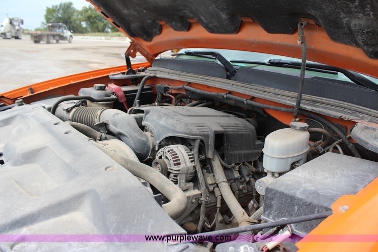 image for item J4427 2009 GMC Sierra 2500HD Ext. Cab pickup truck