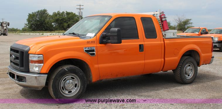 image for item J4428 2010 Ford F250 Super Duty XL SuperCab pickup truck