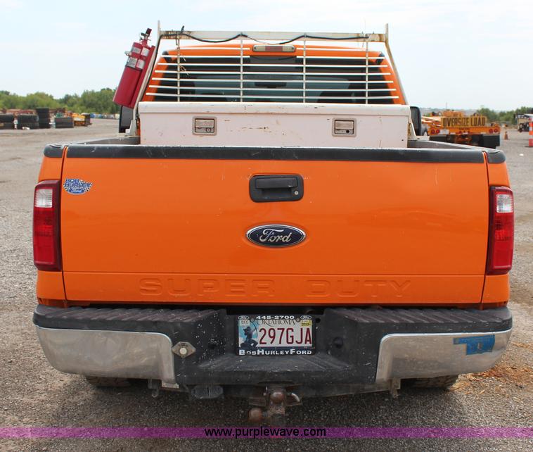 image for item J4428 2010 Ford F250 Super Duty XL SuperCab pickup truck