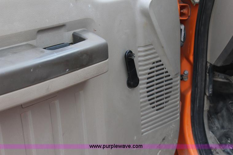 image for item J4428 2010 Ford F250 Super Duty XL SuperCab pickup truck