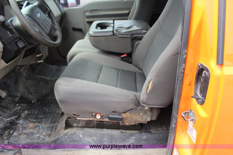 image for item J4428 2010 Ford F250 Super Duty XL SuperCab pickup truck