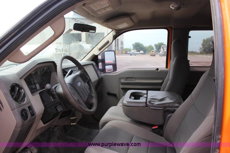 image for item J4428 2010 Ford F250 Super Duty XL SuperCab pickup truck