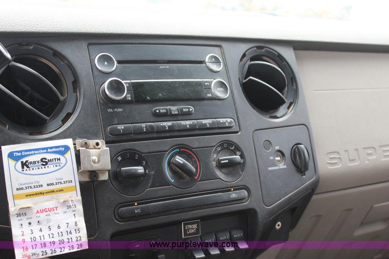 image for item J4428 2010 Ford F250 Super Duty XL SuperCab pickup truck