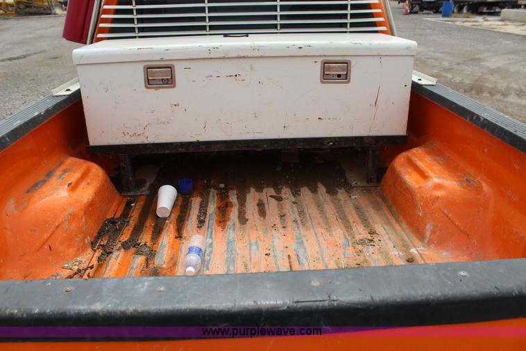 image for item J4428 2010 Ford F250 Super Duty XL SuperCab pickup truck