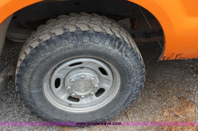 image for item J4428 2010 Ford F250 Super Duty XL SuperCab pickup truck