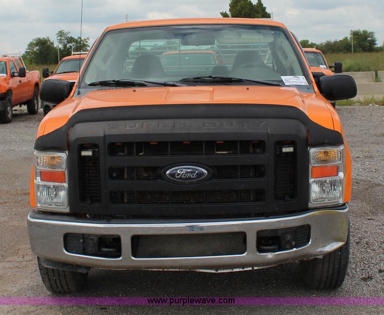 image for item J4430 2010 Ford F250 Super Duty XL SuperCab pickup truck