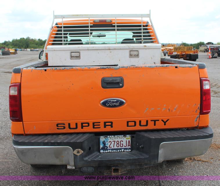 image for item J4430 2010 Ford F250 Super Duty XL SuperCab pickup truck