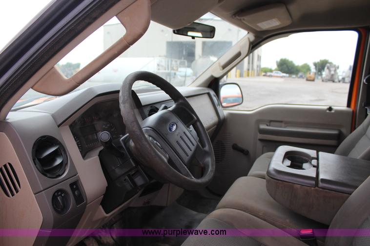 image for item J4430 2010 Ford F250 Super Duty XL SuperCab pickup truck