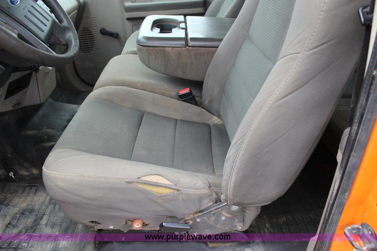 image for item J4430 2010 Ford F250 Super Duty XL SuperCab pickup truck