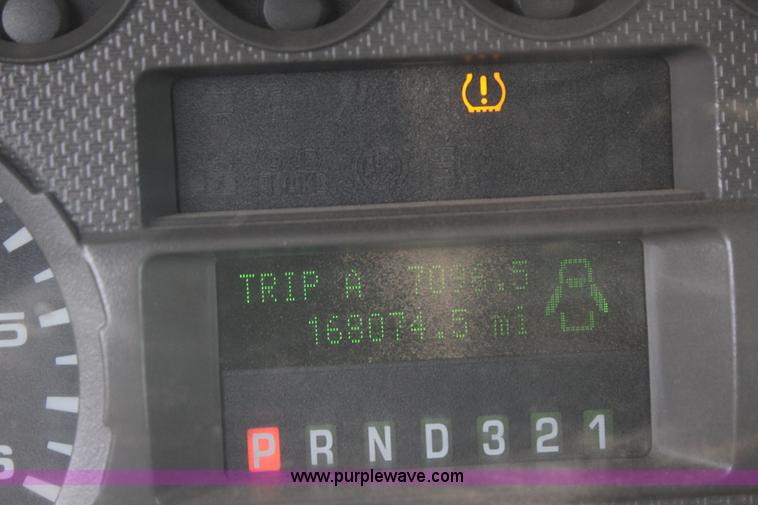 image for item J4430 2010 Ford F250 Super Duty XL SuperCab pickup truck