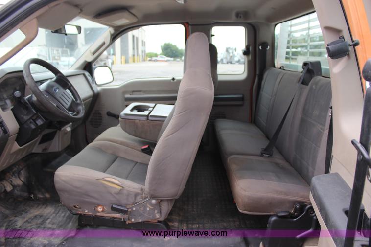 image for item J4430 2010 Ford F250 Super Duty XL SuperCab pickup truck