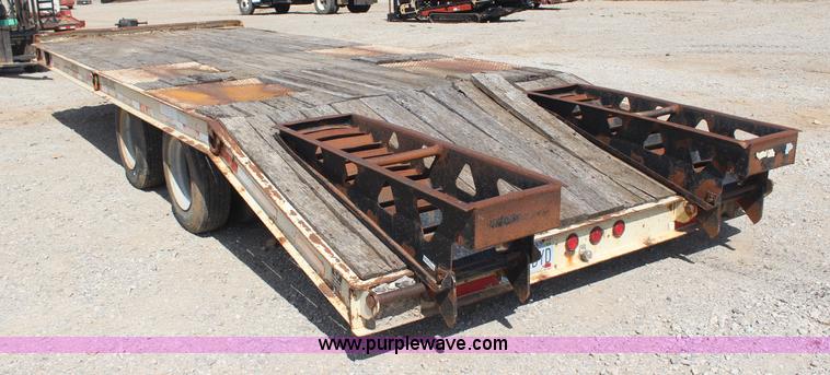 image for item J4468 1994 Trail King 40 equipment trailer