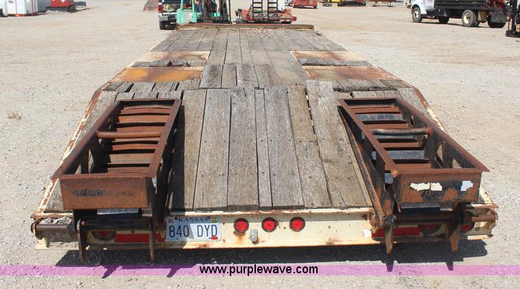 image for item J4468 1994 Trail King 40 equipment trailer