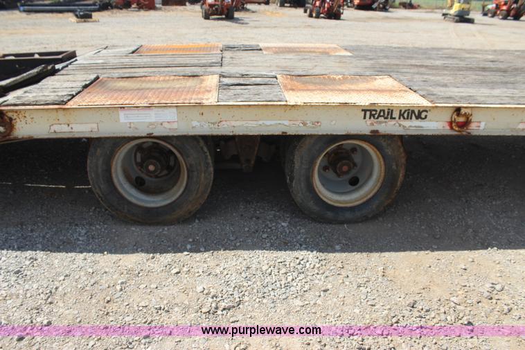 image for item J4468 1994 Trail King 40 equipment trailer
