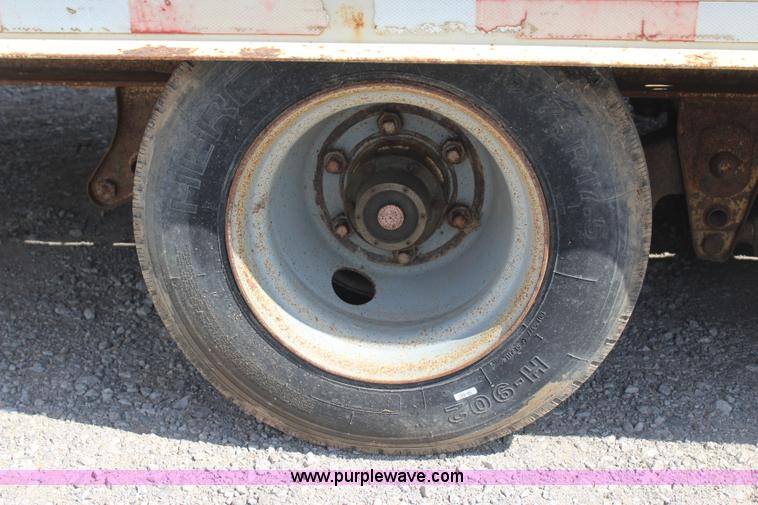 image for item J4468 1994 Trail King 40 equipment trailer