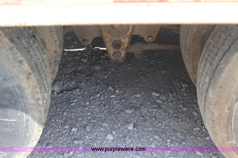 image for item J4468 1994 Trail King 40 equipment trailer