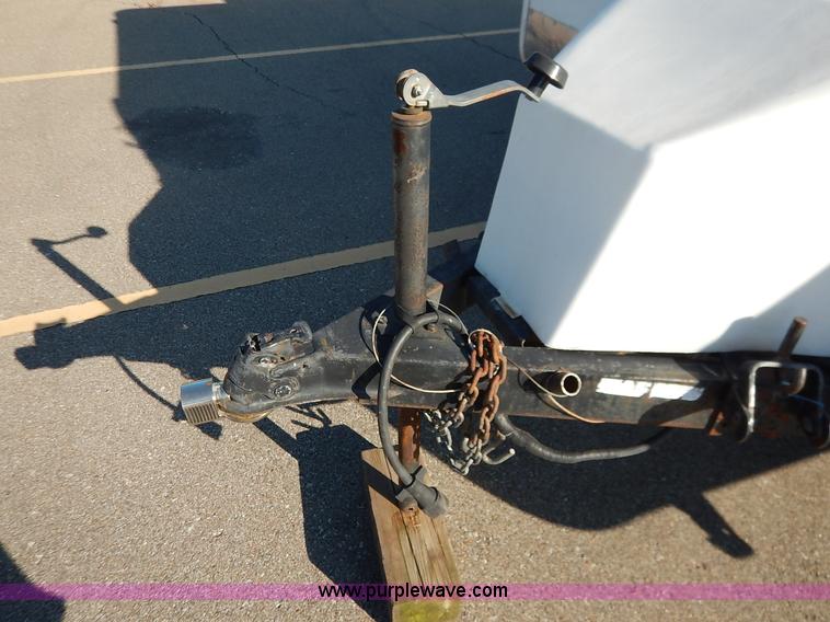 image for item J6418 2001 Rockwood camper