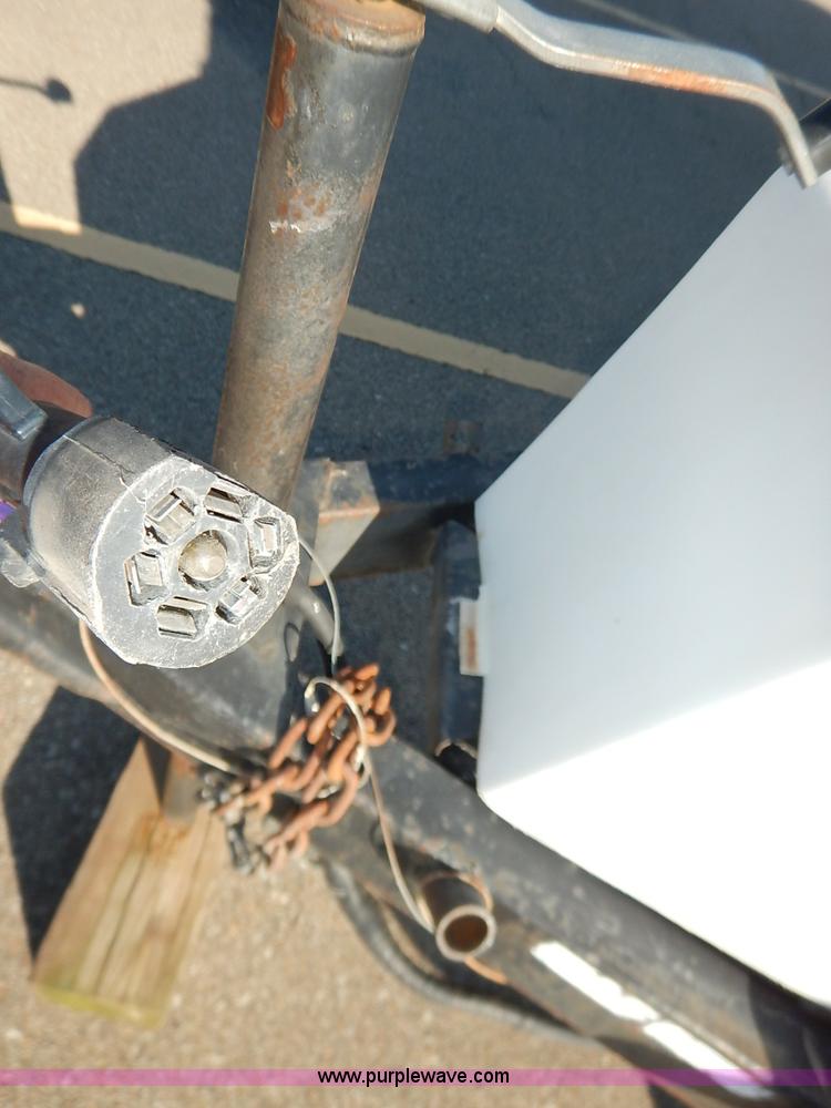 image for item J6418 2001 Rockwood camper