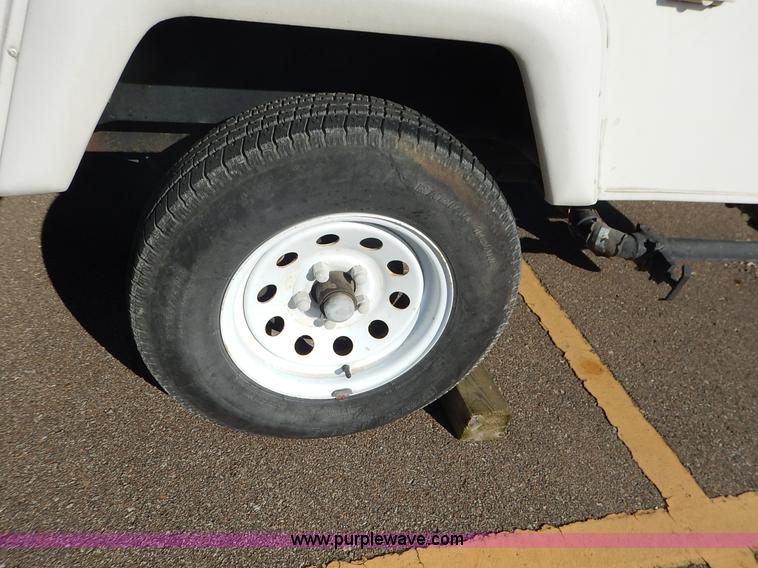 image for item J6418 2001 Rockwood camper