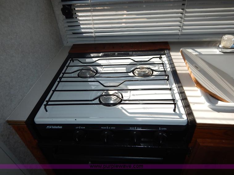 image for item J6418 2001 Rockwood camper