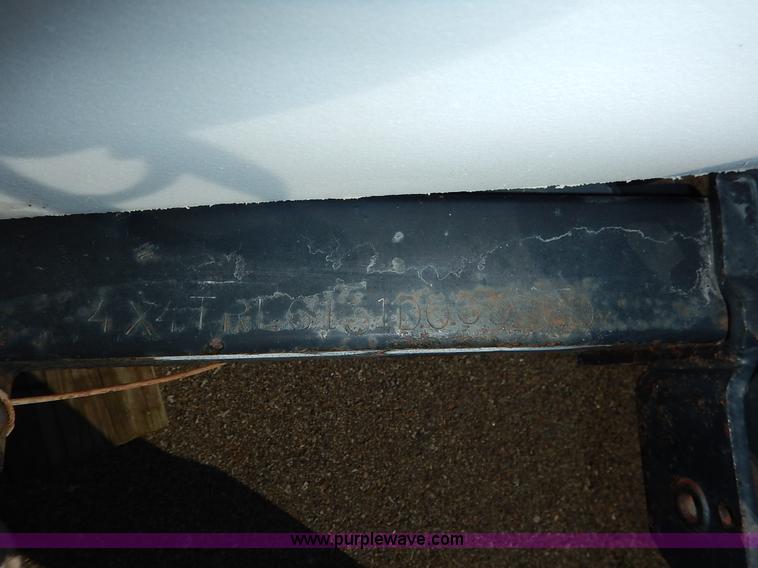 image for item J6418 2001 Rockwood camper