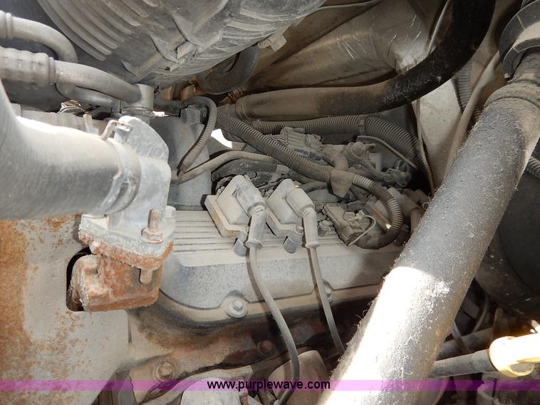 image for item J7759 2003 Chevrolet C4500 truck cab and chassis