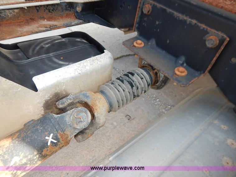 image for item J7759 2003 Chevrolet C4500 truck cab and chassis