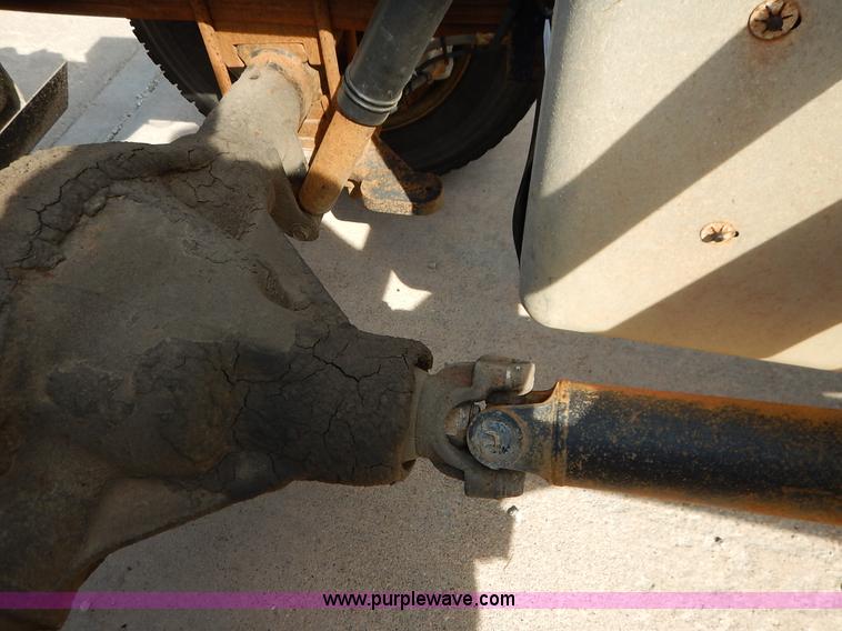 image for item J7759 2003 Chevrolet C4500 truck cab and chassis