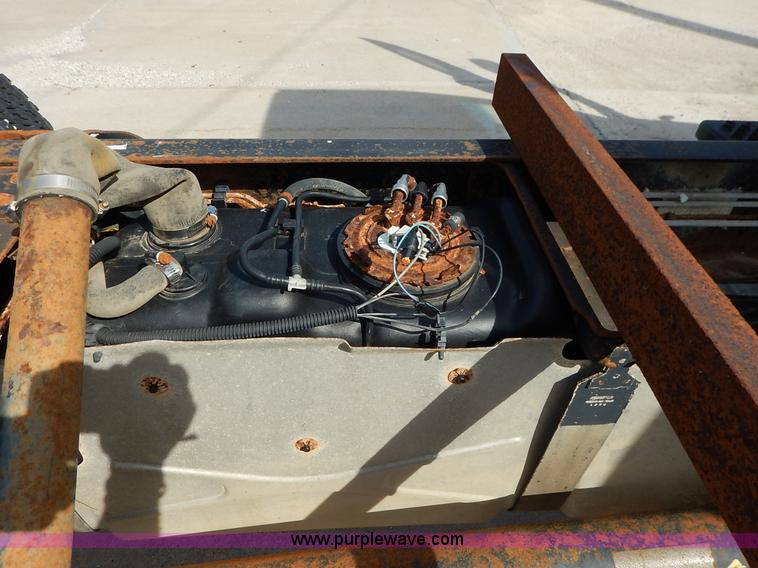 image for item J7759 2003 Chevrolet C4500 truck cab and chassis