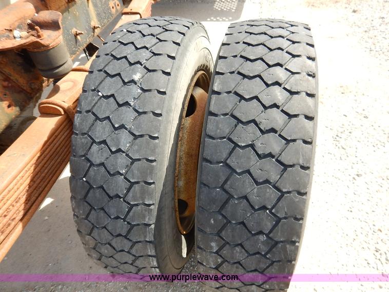 image for item J7759 2003 Chevrolet C4500 truck cab and chassis