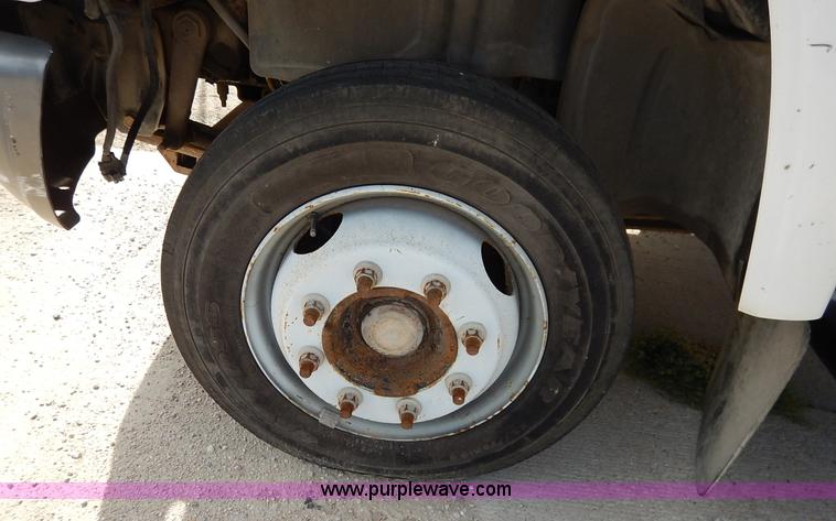 image for item J7759 2003 Chevrolet C4500 truck cab and chassis