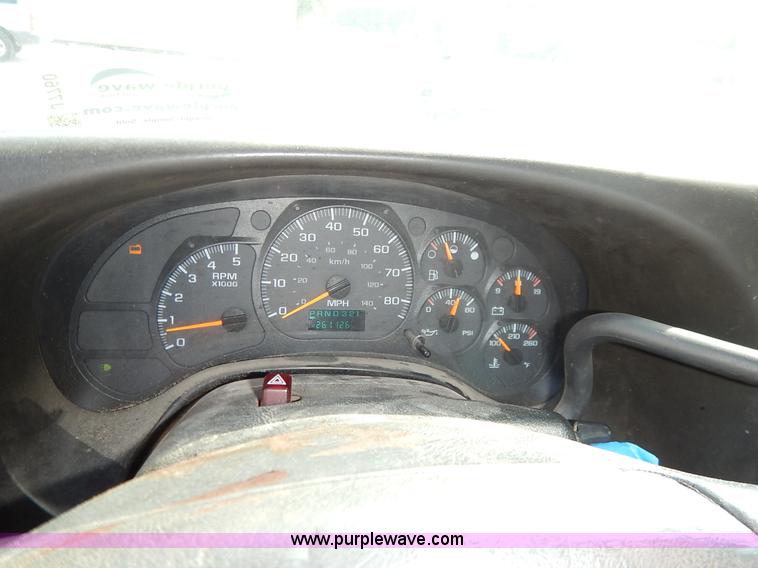 image for item J7760 2008 Chevrolet C4500 truck cab and chassis