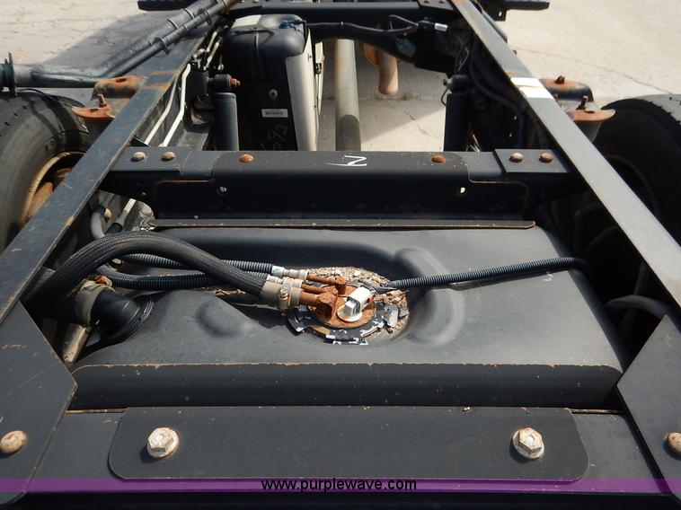 image for item J7760 2008 Chevrolet C4500 truck cab and chassis