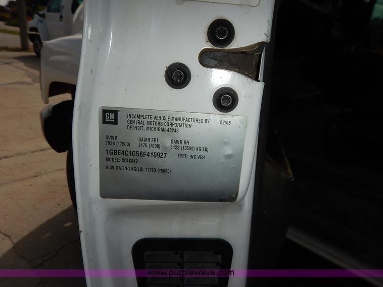 image for item J7760 2008 Chevrolet C4500 truck cab and chassis