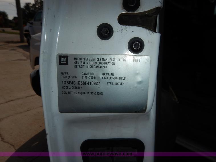 image for item J7760 2008 Chevrolet C4500 truck cab and chassis