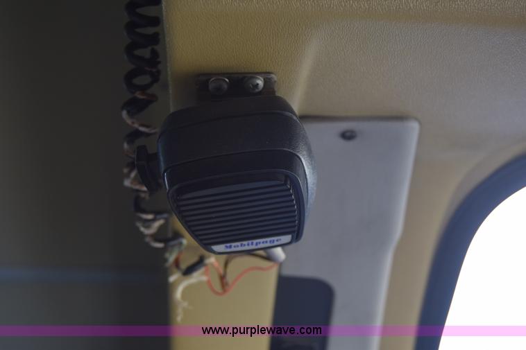 image for item J8114 2003 Ford 801 801 bus