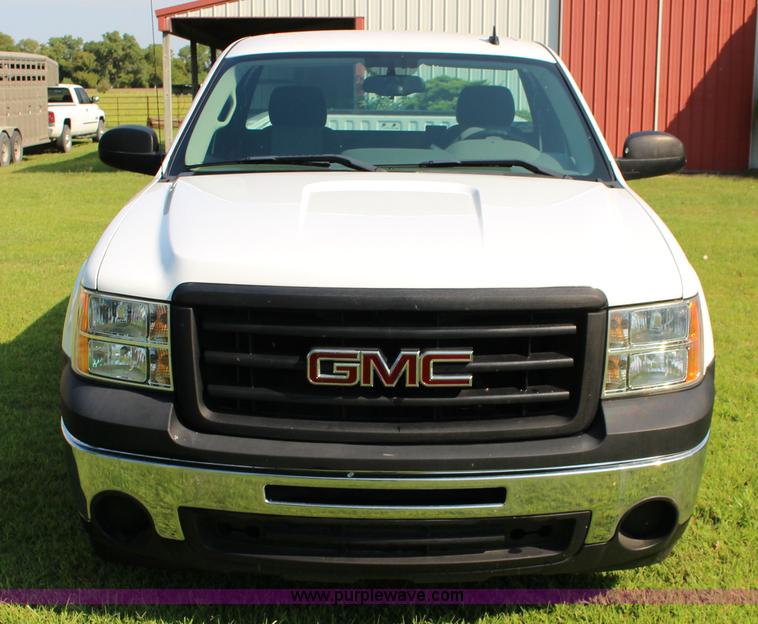 image for item K1147 2009 GMC Sierra 1500 pickup truck