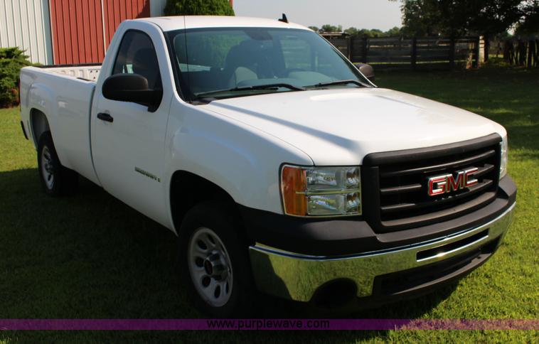 image for item K1147 2009 GMC Sierra 1500 pickup truck