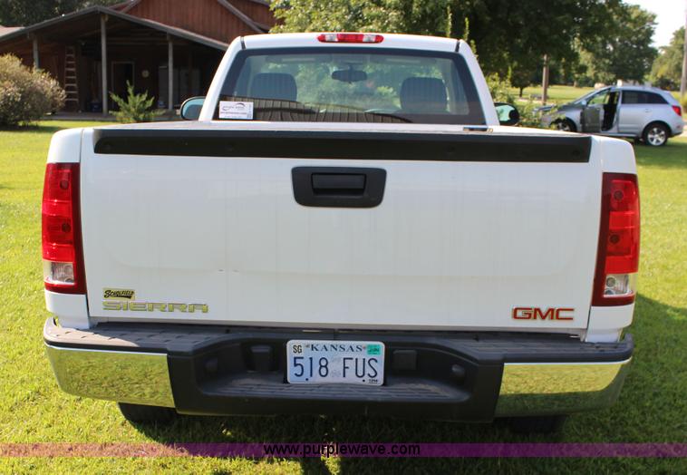 image for item K1147 2009 GMC Sierra 1500 pickup truck