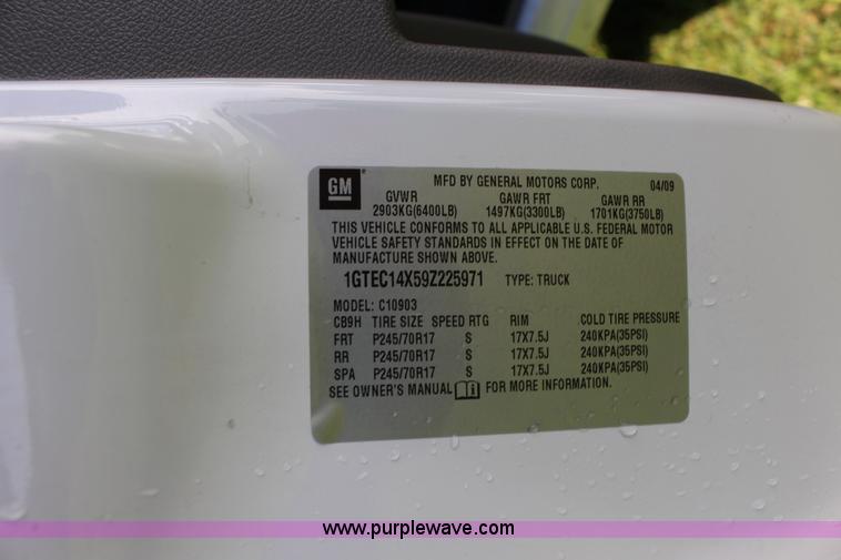 image for item K1147 2009 GMC Sierra 1500 pickup truck