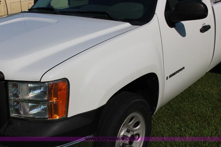 image for item K1147 2009 GMC Sierra 1500 pickup truck