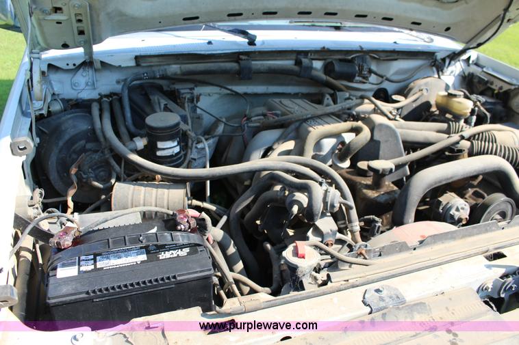 image for item K1149 1994 Ford F150 XLT pickup truck