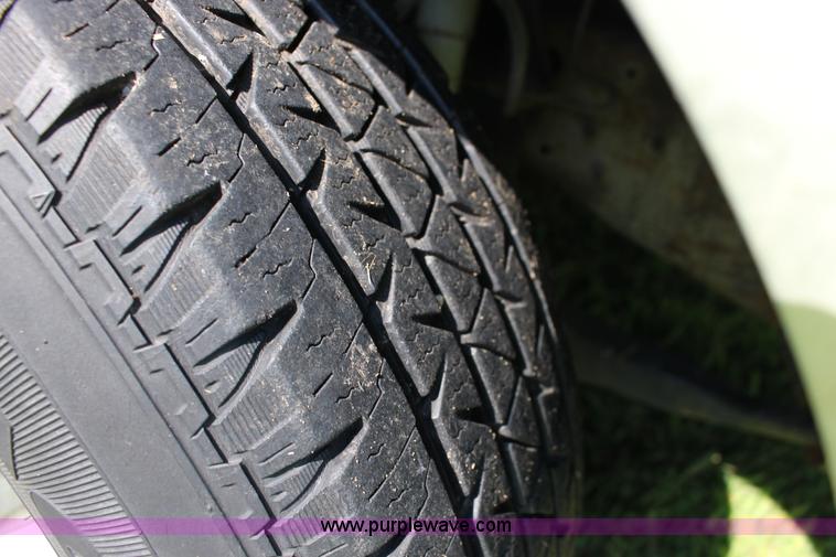 image for item K1149 1994 Ford F150 XLT pickup truck