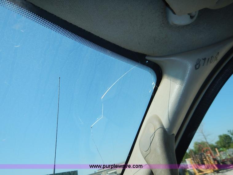 image for item K1585 2001 Ford F250 Super Duty pickup truck