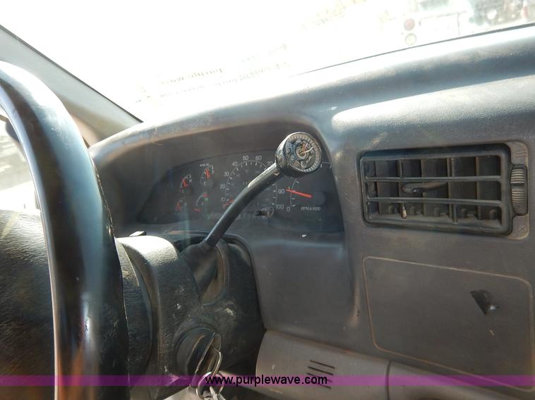 image for item K1585 2001 Ford F250 Super Duty pickup truck