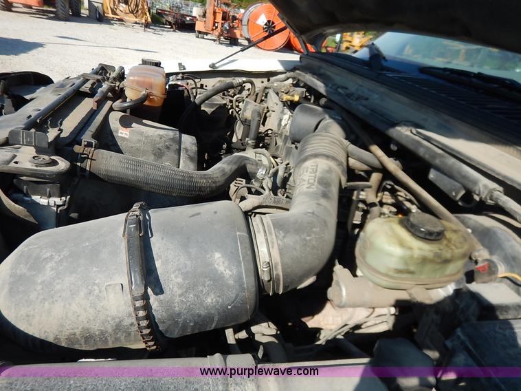 image for item K1585 2001 Ford F250 Super Duty pickup truck