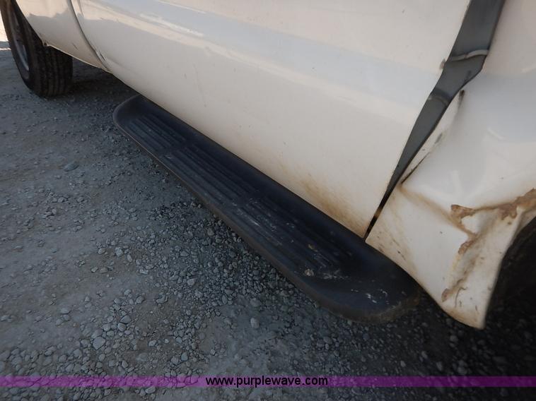 image for item K1585 2001 Ford F250 Super Duty pickup truck