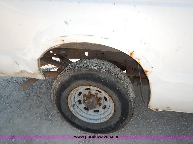 image for item K1585 2001 Ford F250 Super Duty pickup truck