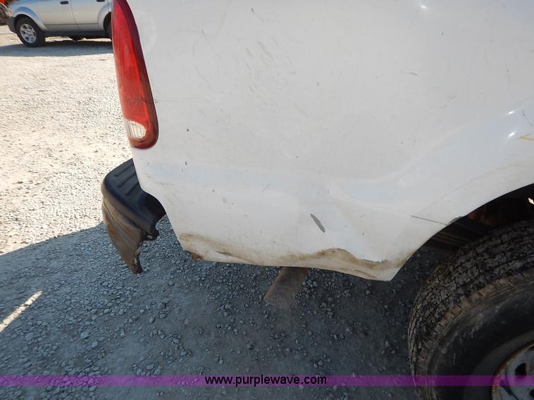 image for item K1585 2001 Ford F250 Super Duty pickup truck