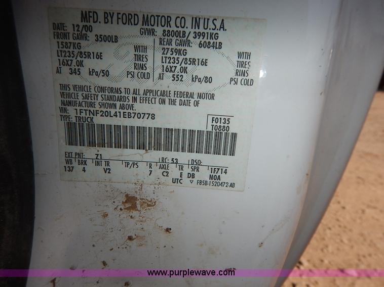 image for item K1585 2001 Ford F250 Super Duty pickup truck